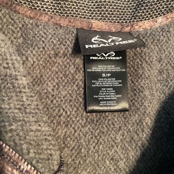 Men’s Realtree Pullover - Picture 2 of 3